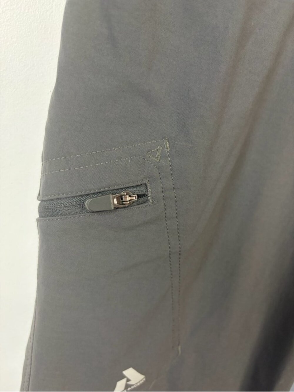Eddie Bauer First Ascent Guide Pro Pants Womens size 8 Short Petite Gray Hiking - Picture 6 of 14